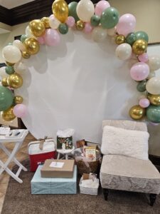 Round White Backdrop with Balloon Arch for Bridal Shower